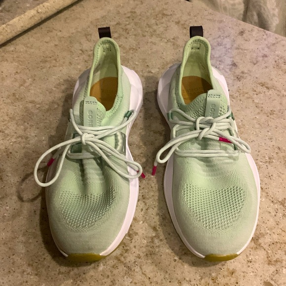 NWOT Sorel Explorer Defy Low Sneaker Size 9 - Picture 9 of 16